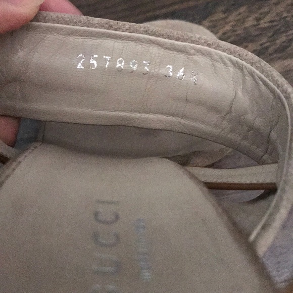 Authentic Gucci heels - Picture 3 of 6